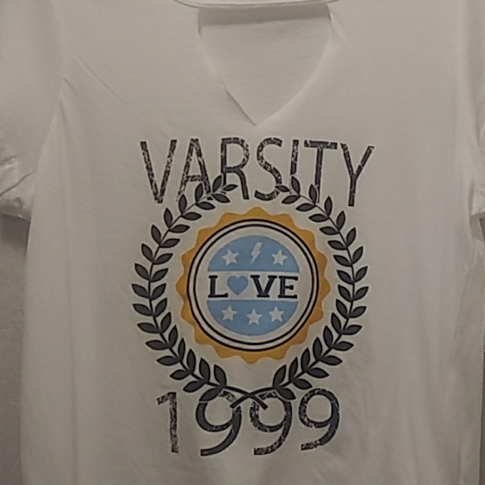Bobbie Brooks Casual Shirt l Varsity T-Shirt - Picture 2 of 2